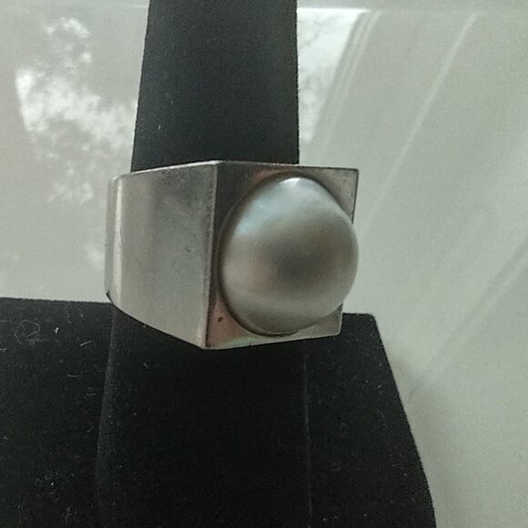 Toni Gard Stainless Steel Pearl Ring Size 7.75 - Picture 3 of 7